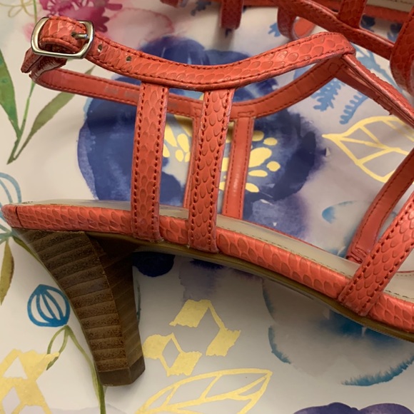 Orange Square Toe Straps Heeled Sandals, East 5th, Size 5.5 - Picture 4 of 8